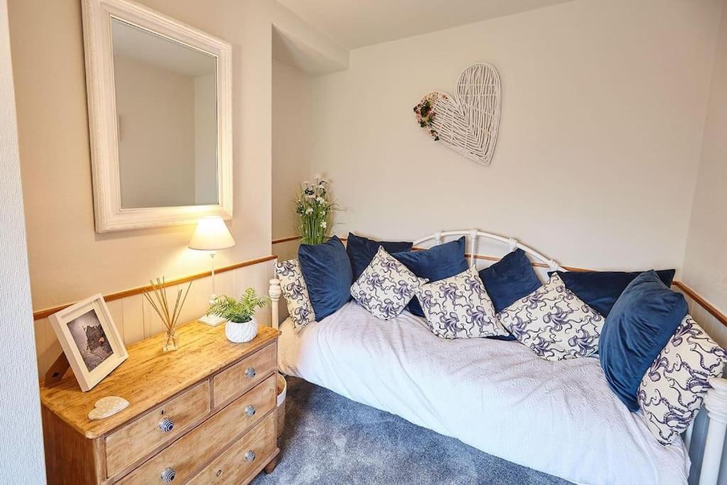 Sea Urchin Villa Whitby Ngoại thất bức ảnh